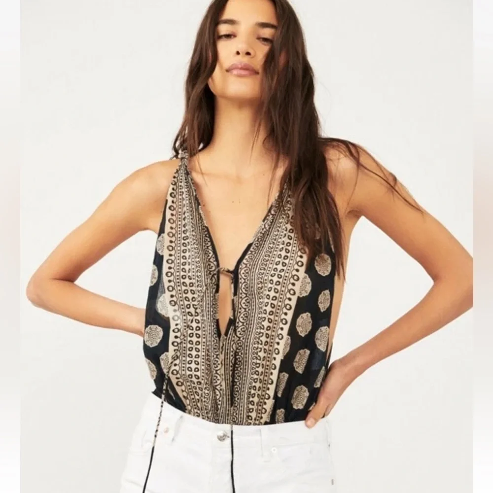 🌻NEW w/tags  Free People – Intimately 